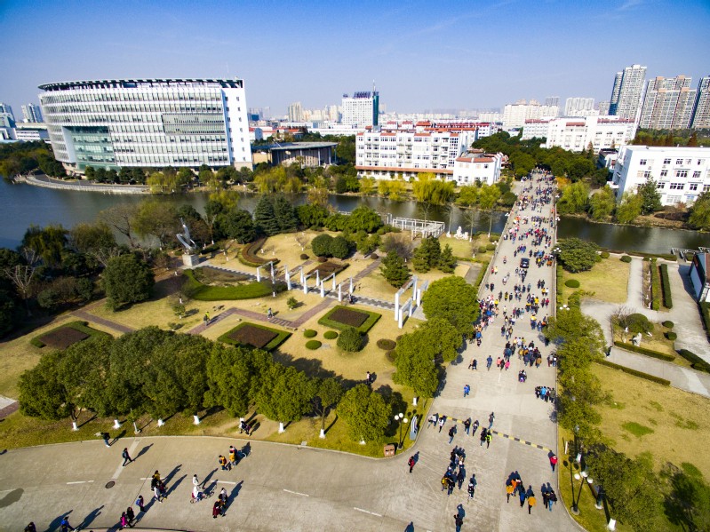 9ed5e6fd-a275-400e-b3d2-9aa1287fd4f9.jpg